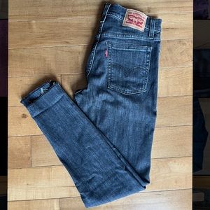 Levi’s Wedgie Skinny Black Jeans US 25 Ankle Cut.